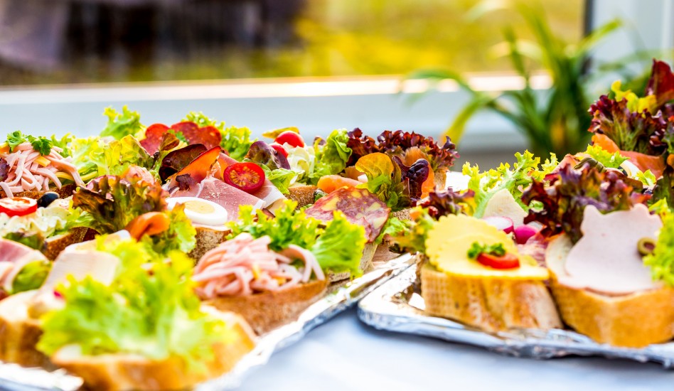 Buffet_abends-9940_948x550